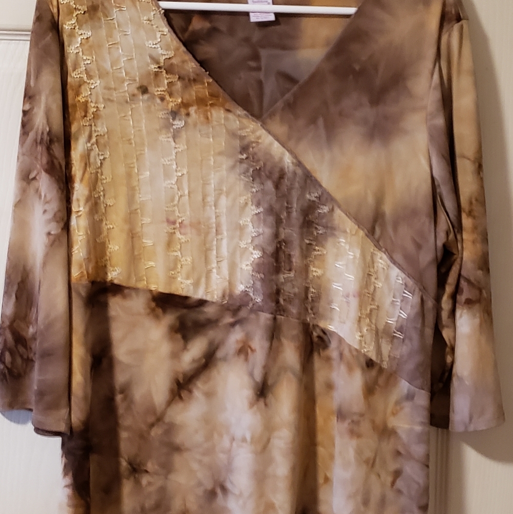 Womens 3/4 sleeve top size 2x